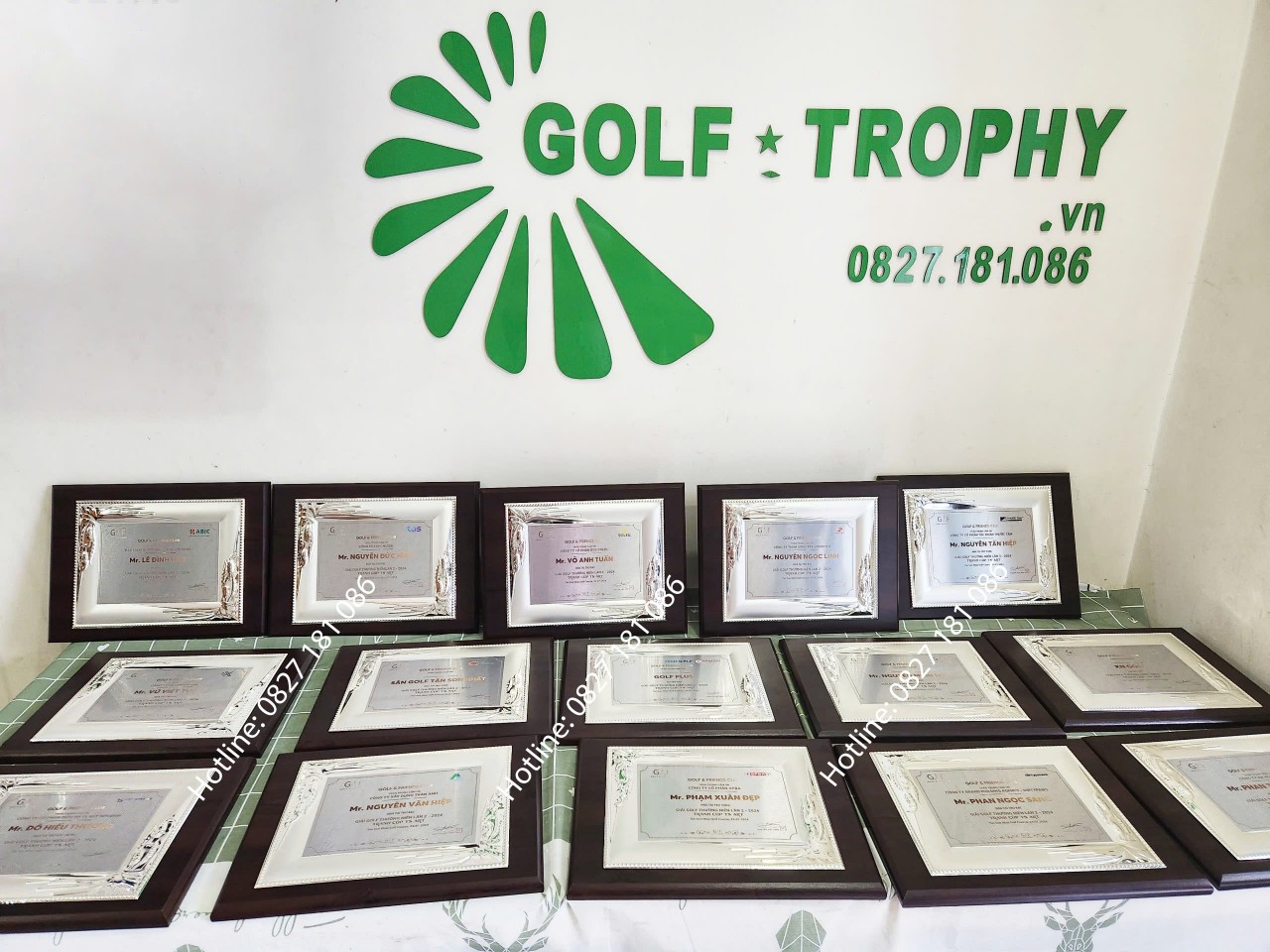 Bảng vinh danh bạc in UV màu