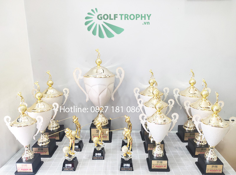 bộ cúp golf kim loại vàng