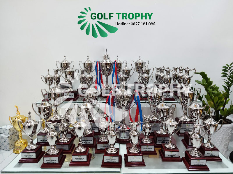 Cúp kim loại Swatkin giải golf Novaland