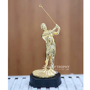Cúp kỹ thuật người Golf màu vàng - GTP-KT3301