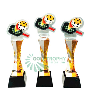 Cúp Pickleball pha lê thân màu vàng nhạt, đỉnh pick pha lê - PIC-1105